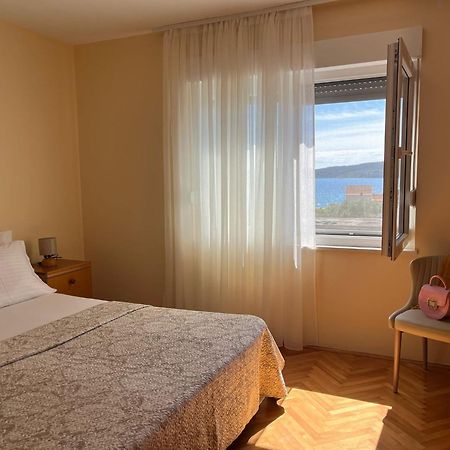 Apartments Zulim トロギール エクステリア 写真