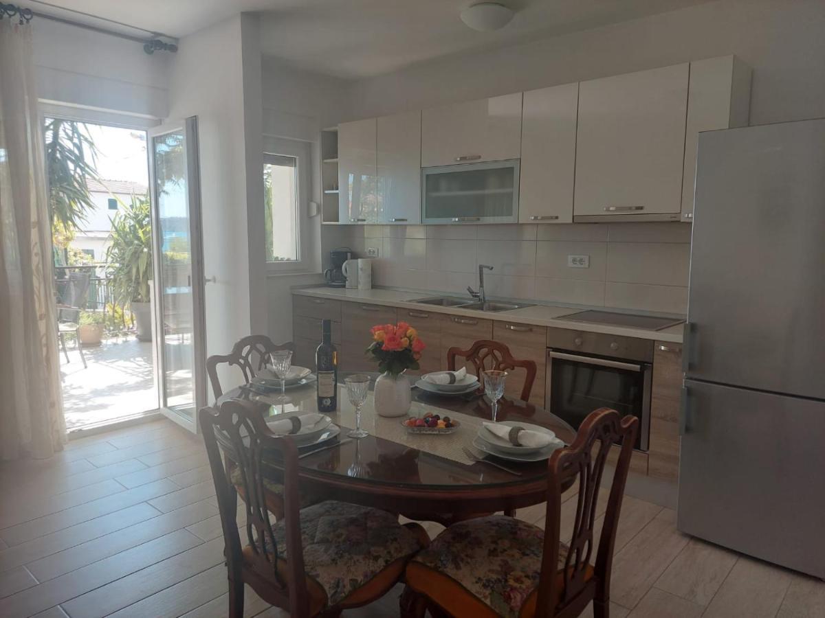 Apartments Zulim トロギール エクステリア 写真