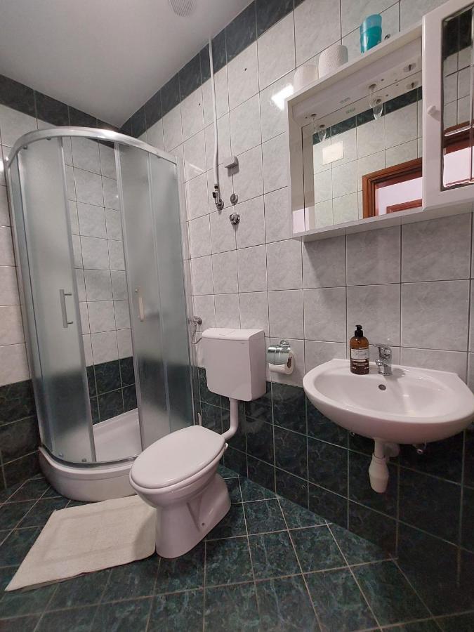 Apartments Zulim トロギール エクステリア 写真
