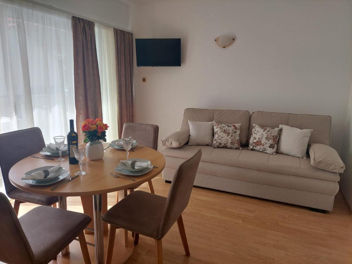Apartments Zulim トロギール エクステリア 写真