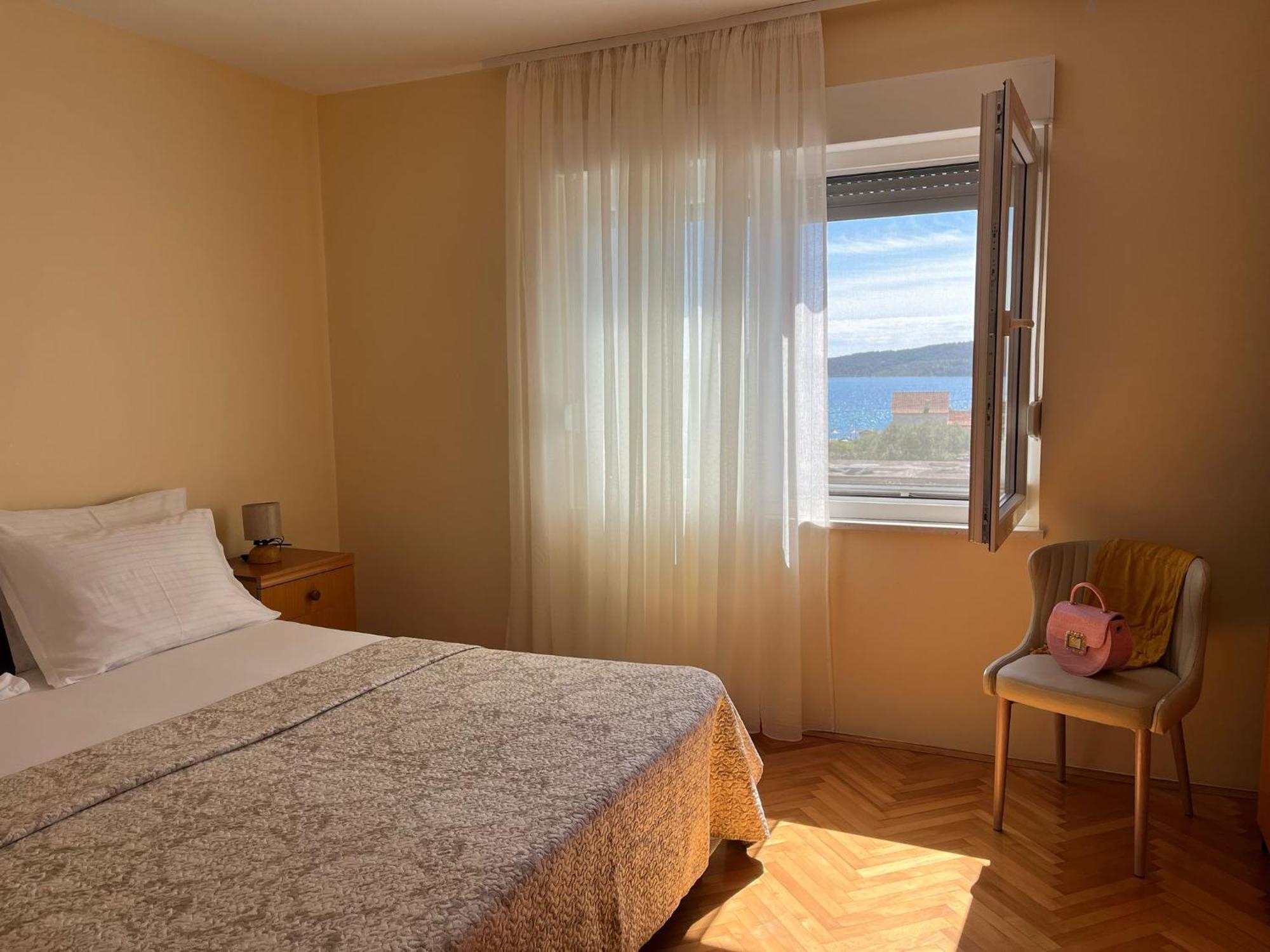 Apartments Zulim トロギール エクステリア 写真