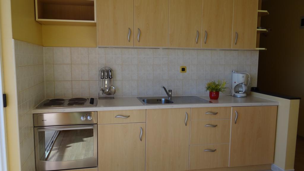 Apartments Zulim トロギール エクステリア 写真